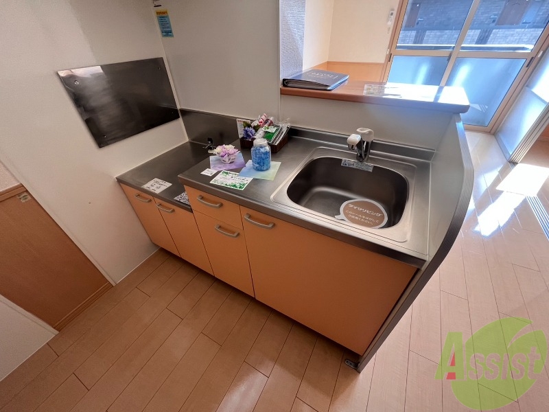 キッチン　こちらはキッチンです。料理するのが楽しみですね。