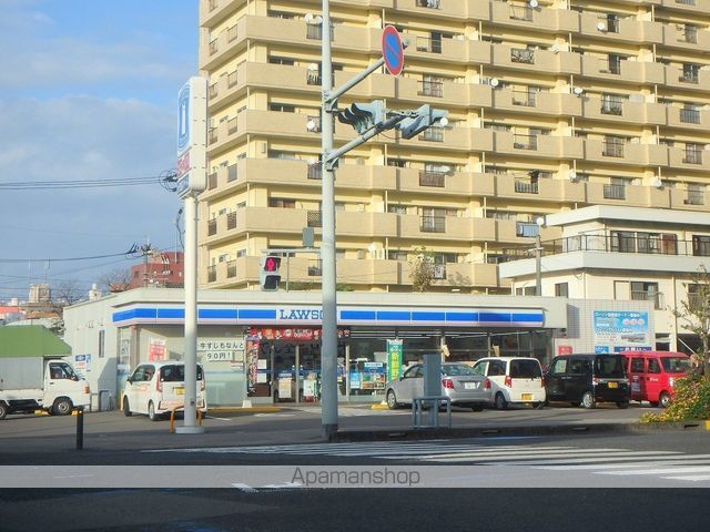 コンビニ　ローソン（コンビニ）まで628m