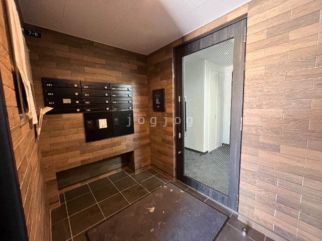 ロビー　オートロック、宅配ボックス有