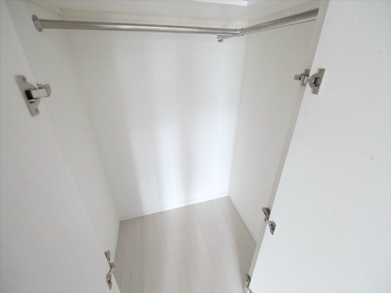 収納　ウォークインクローゼット（収納充実してます）