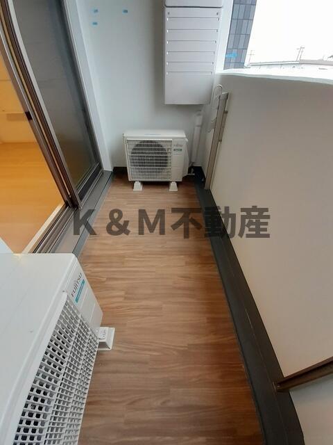 バルコニー　陽当たり良好なバルコニーです