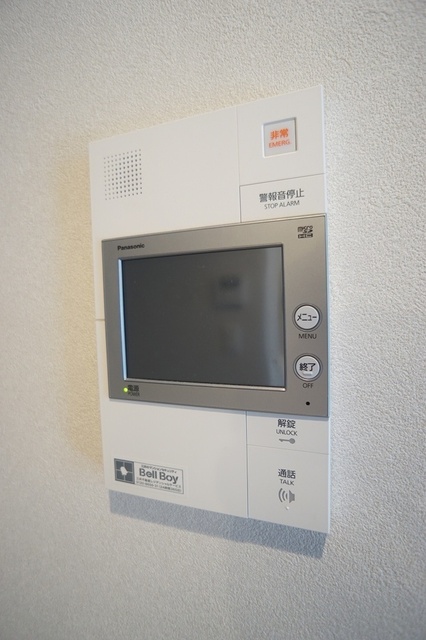 セキュリティ　ＴＶモニター付きインターホン※前回募集時の写真です
