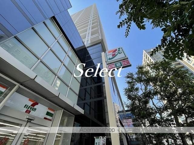 コンビニ　セブンイレブン（コンビニ）まで104m