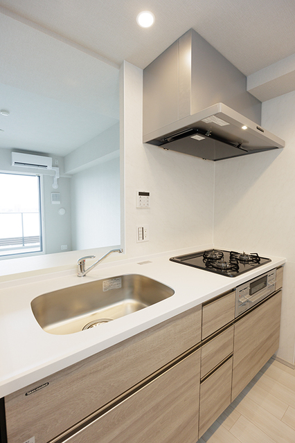 キッチン　※写真は同タイプ住戸です。