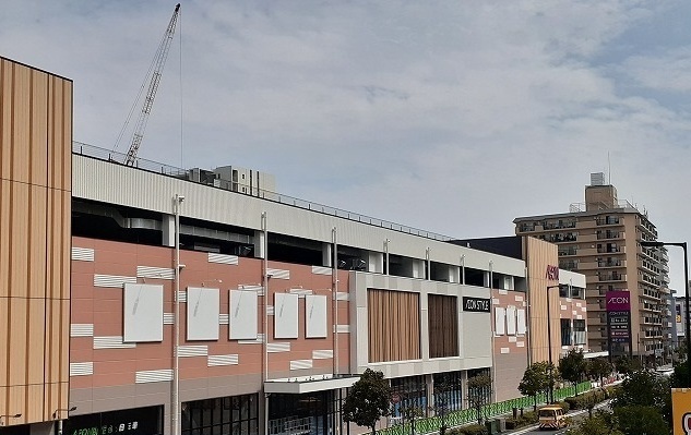 ショッピングセンター　イオンスタイル様（ショッピングセンター）まで650m