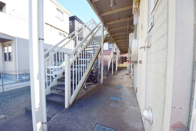 エントランス　～いってきまーすっ～