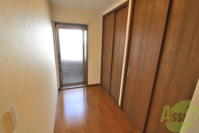 その他部屋・スペース　収納たっぷりの洋室！