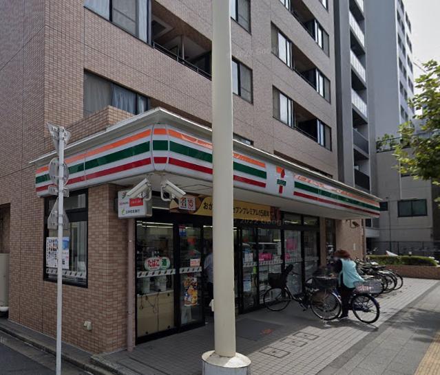 コンビニ　セブンイレブン（コンビニ）まで320m
