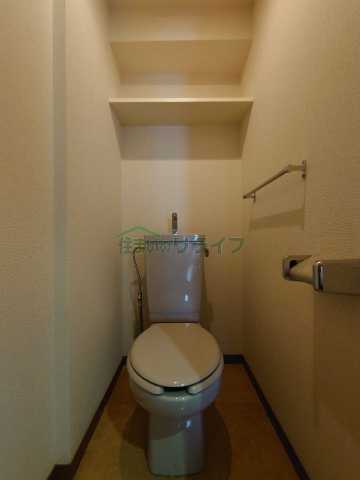 トイレ　同タイプ別部屋参考写真となります。