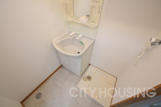 洗面設備　※同タイプ部屋の写真です。