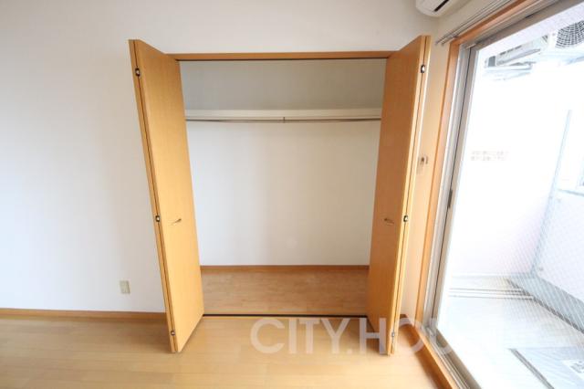 収納　※同タイプ部屋の写真です。