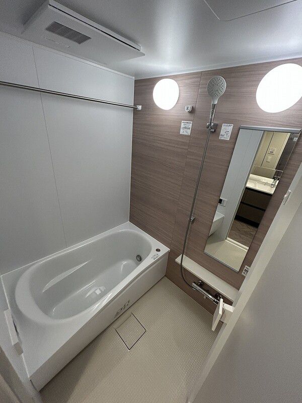 バス・シャワールーム