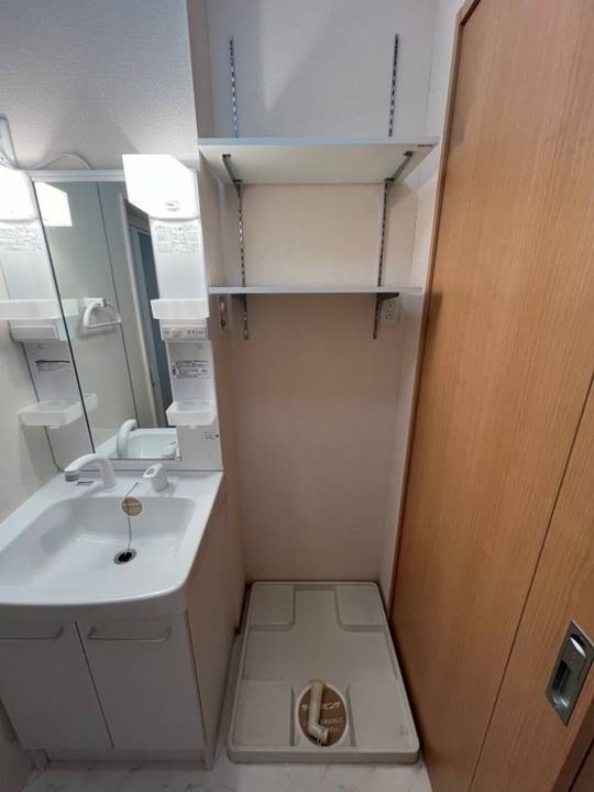 洗面設備　洗濯機置場