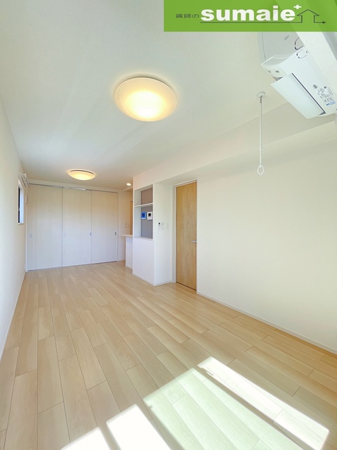 居室・リビング　同仕様写真