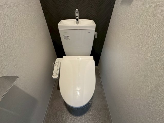 トイレ　シャワー付き