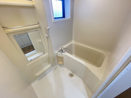 バス・シャワールーム　※別号室の写真です