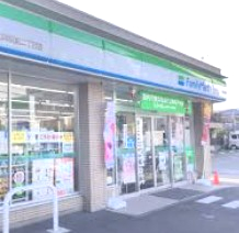 コンビニ　ファミリーマート 川崎大師駅前二丁目店（コンビニ）まで1211m