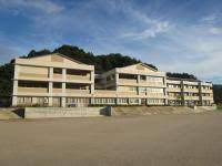 中学校　真庭市立落合中学校（中学校）まで3085m