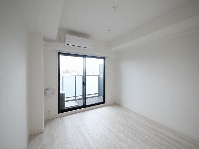 居室・リビング　ゆったりした洋室です