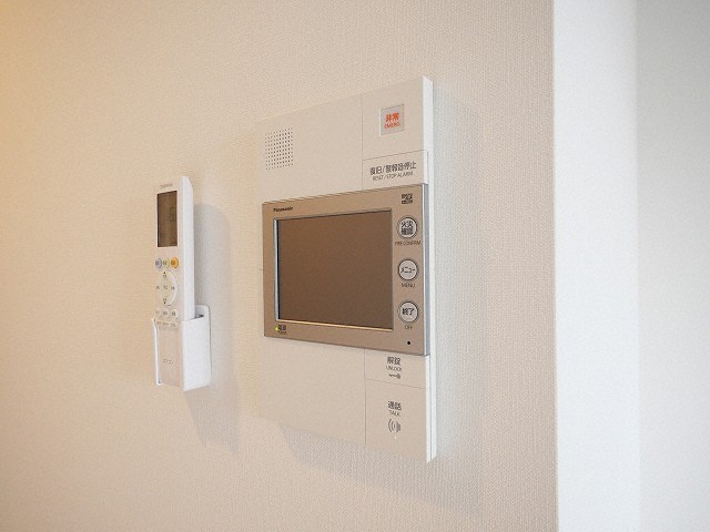 セキュリティ　モニター付きインターホンです