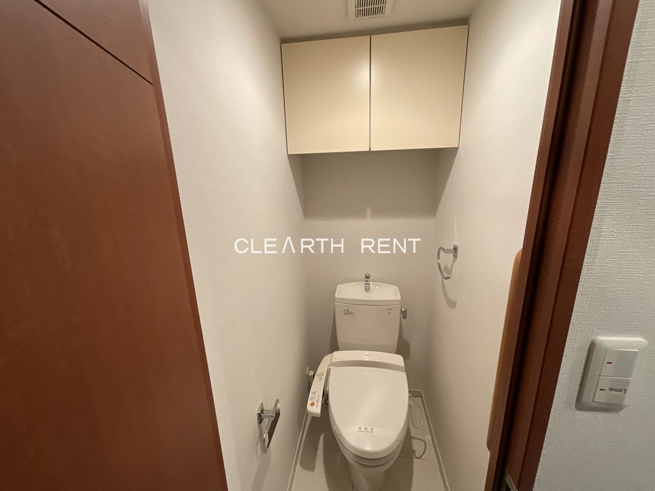 トイレ　同タイプ別住戸写真となります。現況と異なる場合がございます。