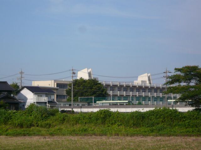 小学校　東員町立神田小学校（小学校）まで282m