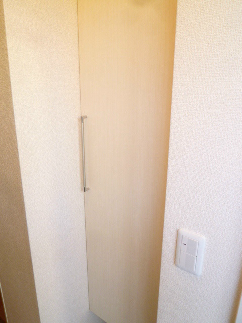 玄関　※同建物別室参照