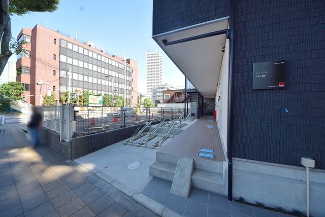 エントランス　★お問い合わせはタウンハウジングまで★
