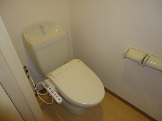 トイレ　シャワー付トイレ