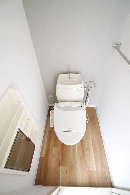 トイレ　※同物件、別部屋になります。