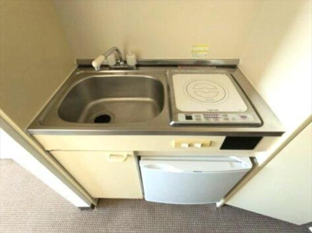 アレックス日乃本のキッチン写真