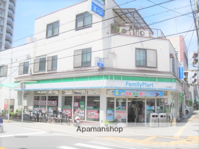 コンビニ　ファミリーマート（コンビニ）まで396m