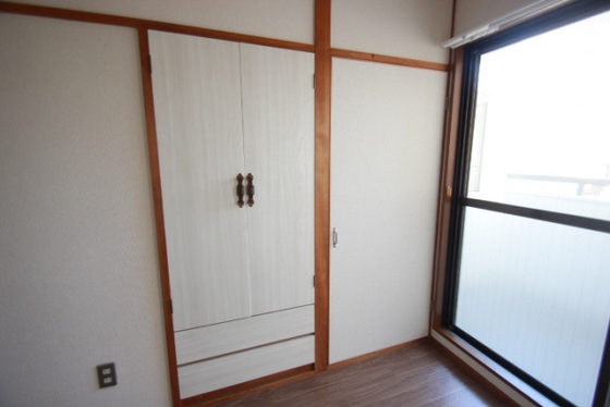 収納　※別号室の写真です。