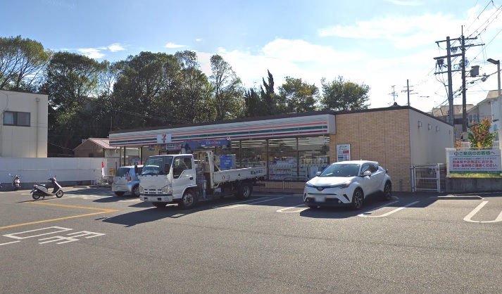 コンビニ　セブンイレブン 堺楢葉店（コンビニ）まで562m