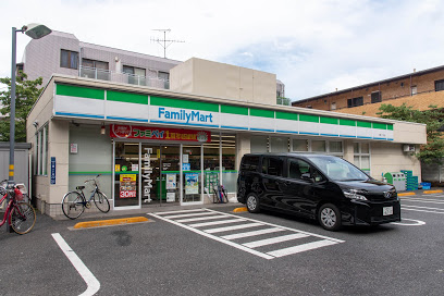 コンビニ　ファミリーマート 三園一丁目店（コンビニ）まで974m