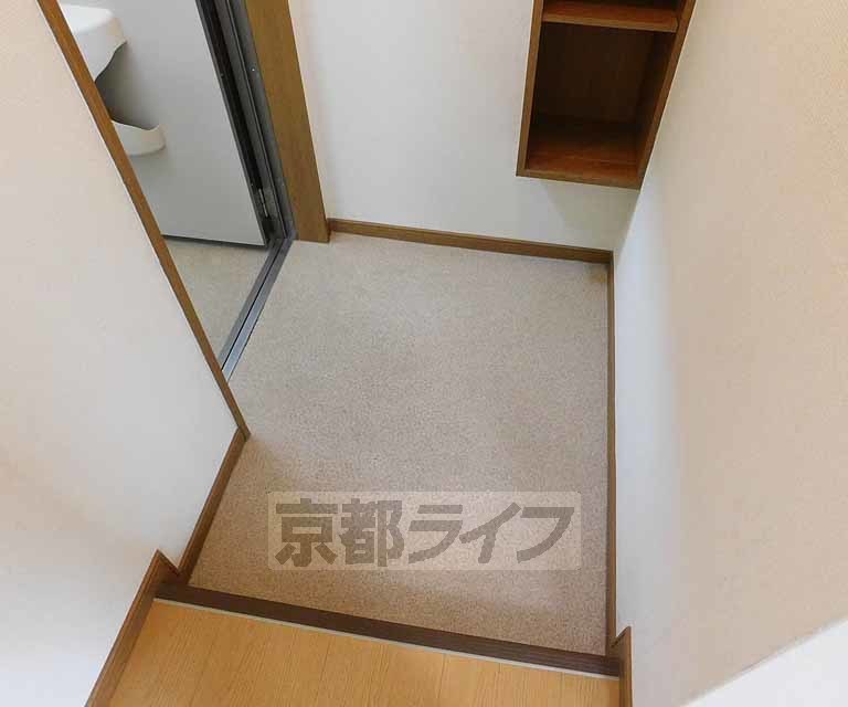 玄関　ひろいでしょ～