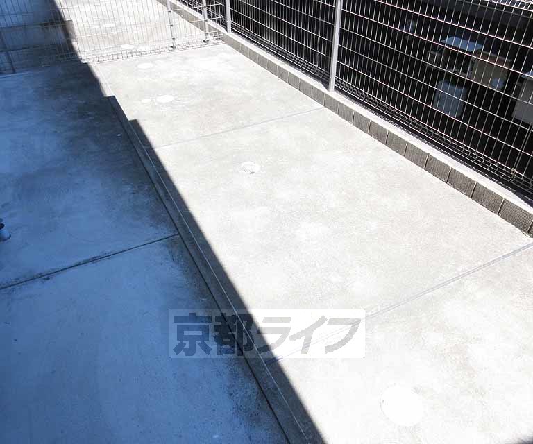 バルコニー　広いテラスです。