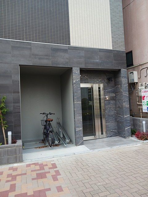 エントランス　共用部分も大変綺麗★