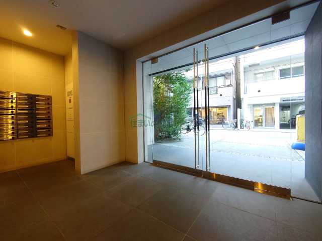 エントランス　アイル秋葉原ノース参番館