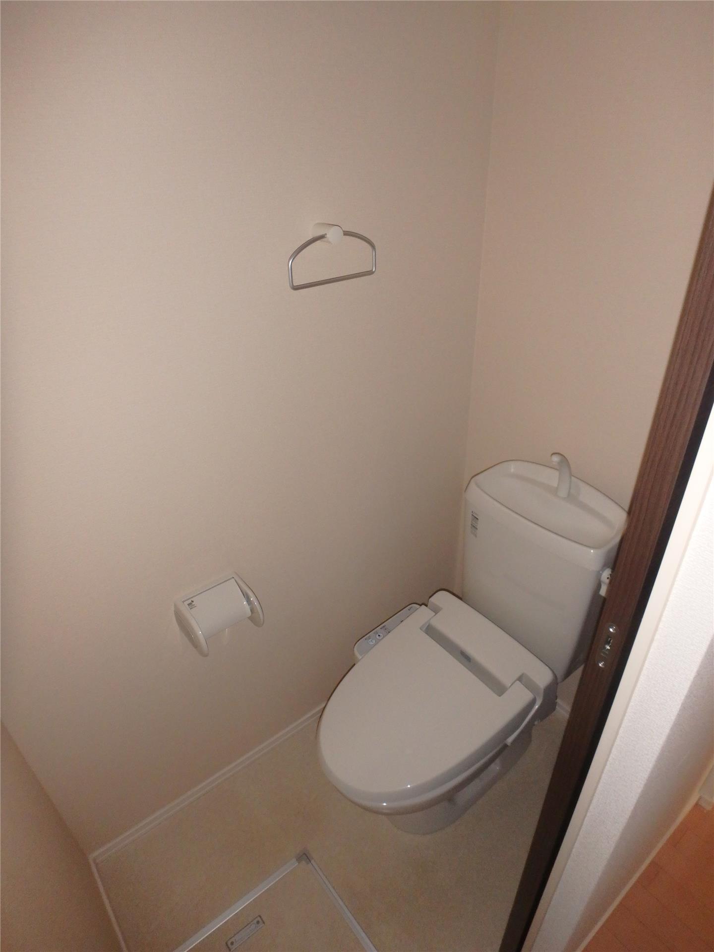 トイレ　別部屋参考写真