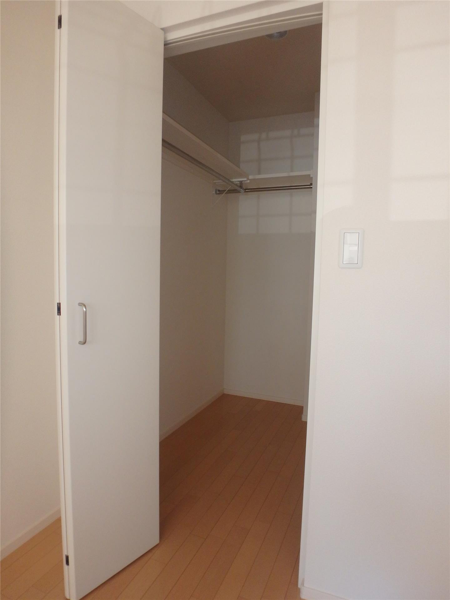 収納　別部屋参考写真