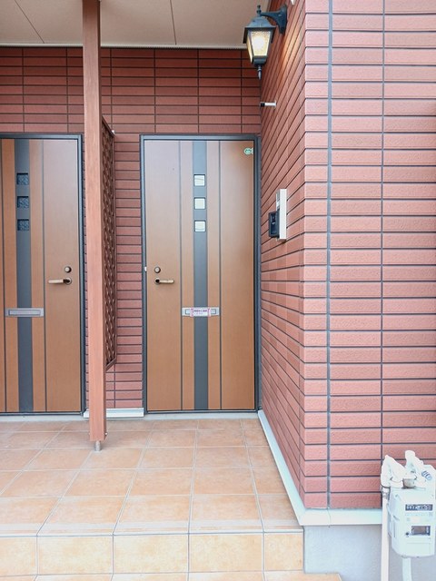 玄関　図面と現状に相違がある場合には現状を優先