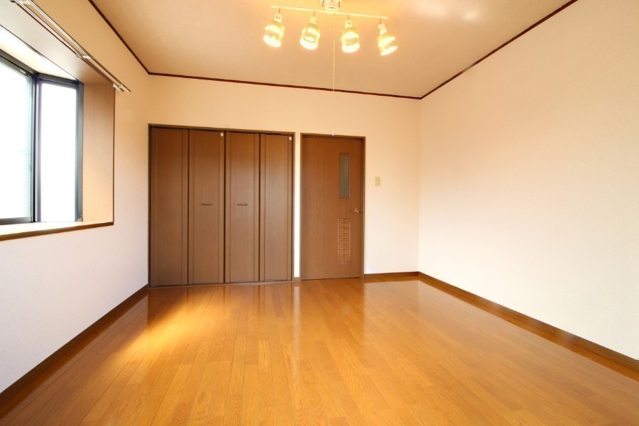 その他部屋・スペース　広々とした洋室
