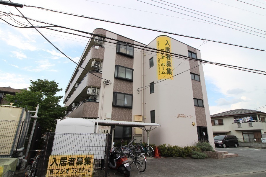 建物外観　日当たり良好