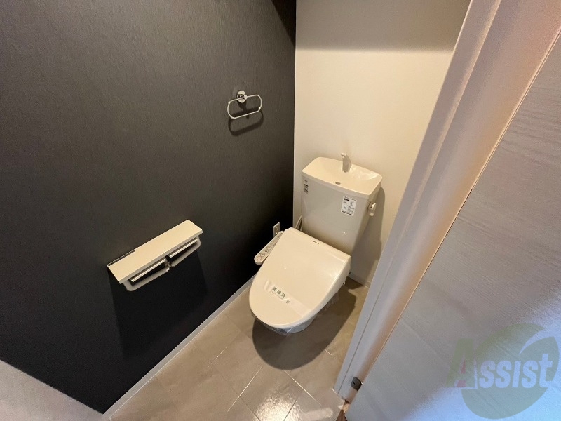 トイレ　こちらはトイレです。清潔感があり、安心して使用できます。