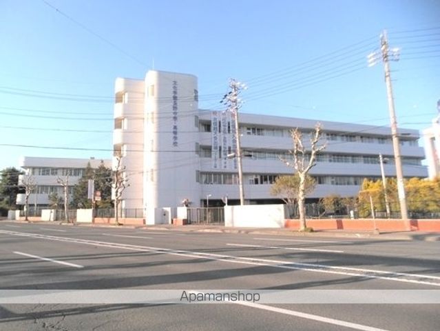 高校・高専　文化学園長野高等学校（高校・高専）まで403m