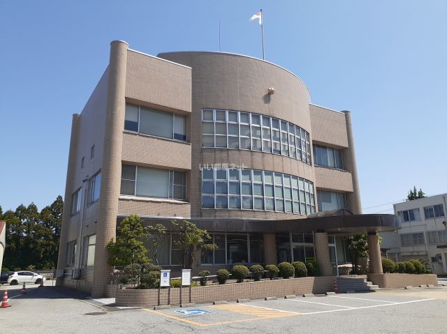 警察署・交番　魚津警察署（警察署・交番）まで608m