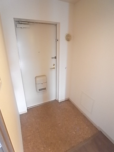 玄関　落ち着いた玄関です