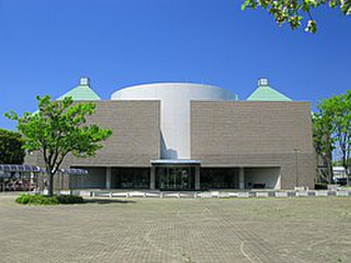 役所　春日部市立中央図書館（役所）まで900m