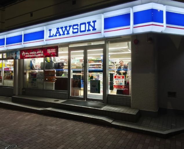 コンビニ　ローソン永代橋店（コンビニ）まで13m